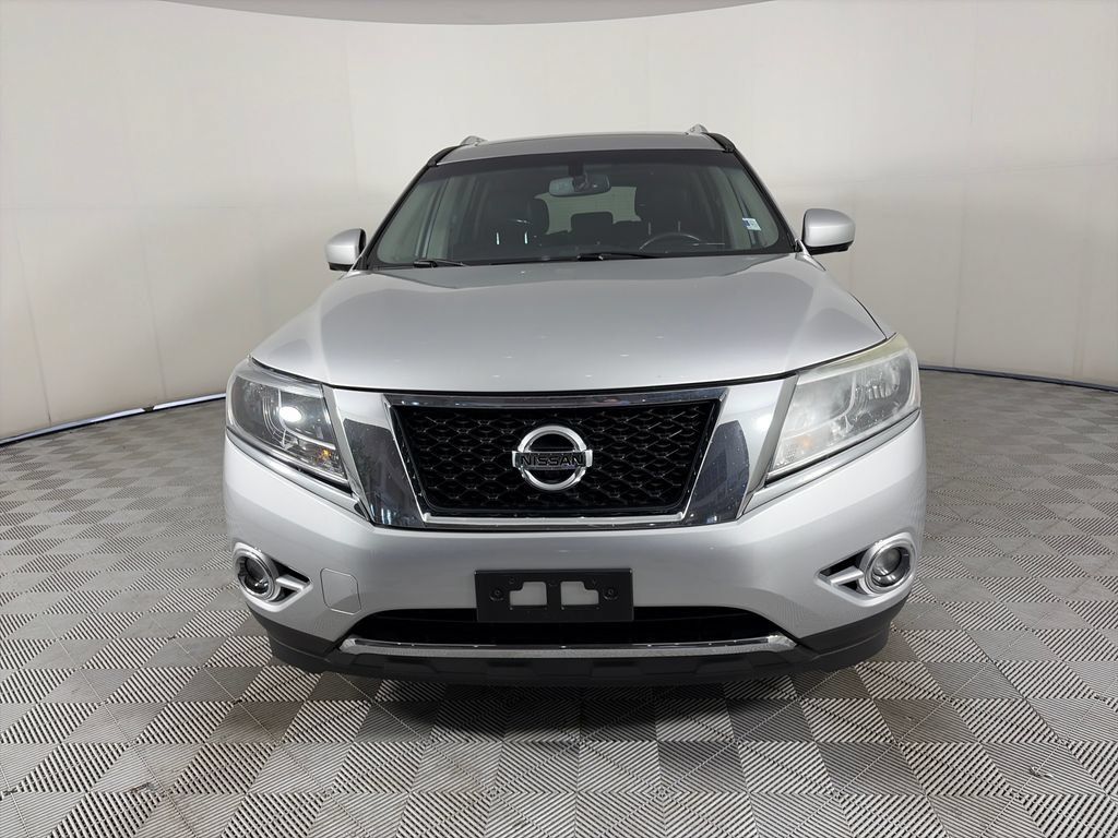 Used 2016 Nissan Pathfinder Platinum AWD/4WD image 2