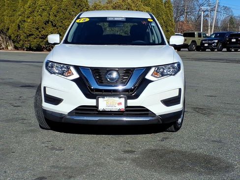 Certified 2018 Nissan Rogue S image 2