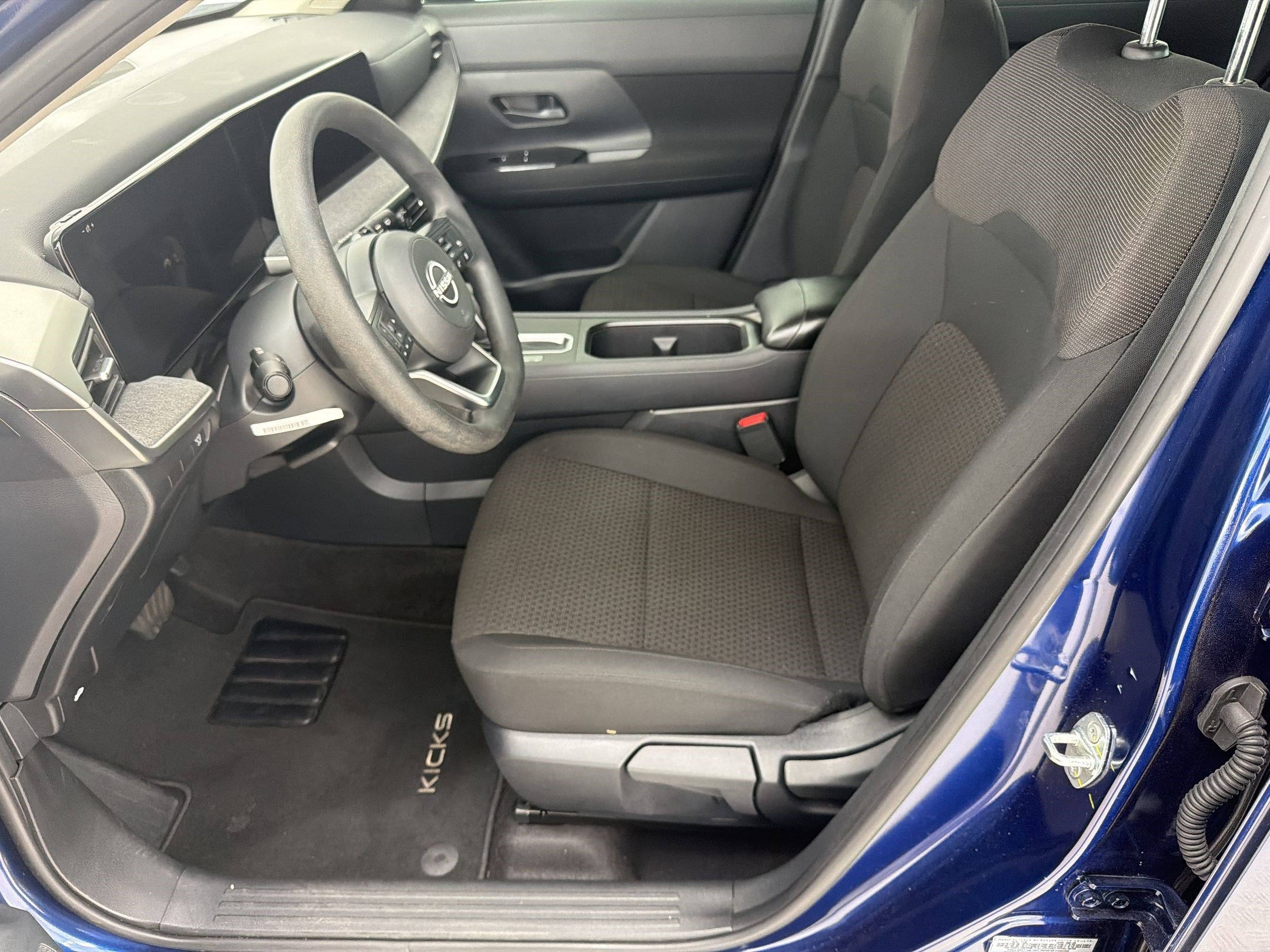 Used 2026 Nissan Kicks S FWD image 5