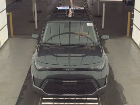 Certified 2025 Kia Soul LX w/ LX Technology Package FWD image 2