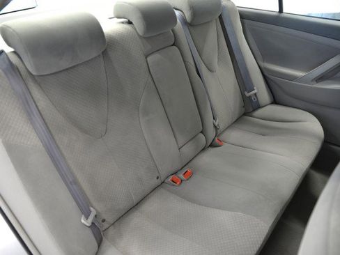 Used 2007 Toyota Camry LE image 32