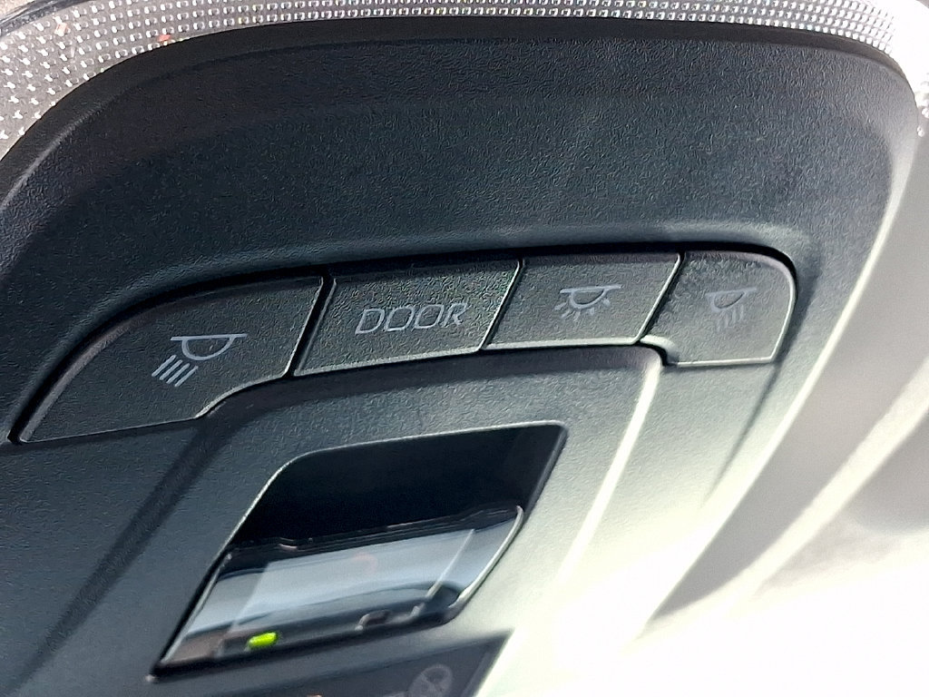 Used 2026 Toyota Corolla LE FWD image 24