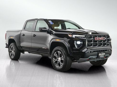 Used 2024 GMC Canyon AT4 w/ Technology Package AWD/4WD image 7