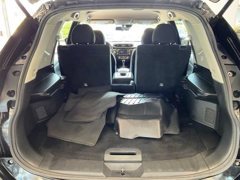 Used 2019 Nissan Rogue SV FWD image 21