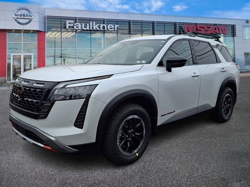 New 2026 Nissan Pathfinder Rock Creek image 3