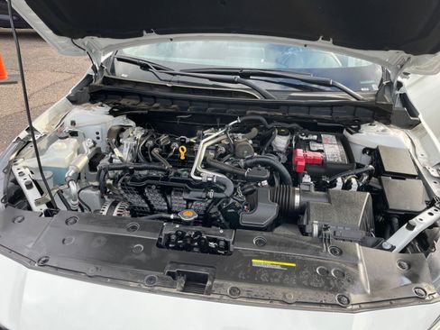 Used 2025 Nissan Altima 2.5 SV image 32