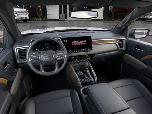 New 2026 GMC Canyon Denali image 17