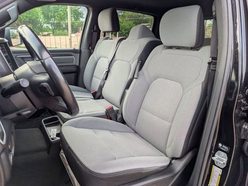 Used 2022 RAM 1500 Big Horn AWD/4WD image 16