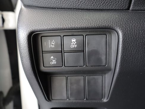 Used 2018 Honda CR-V EX image 19