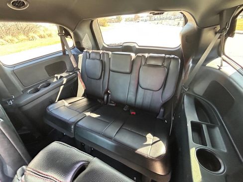 Used 2019 Dodge Grand Caravan GT image 12