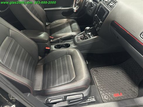 Used 2017 Volkswagen Jetta GLI FWD image 25