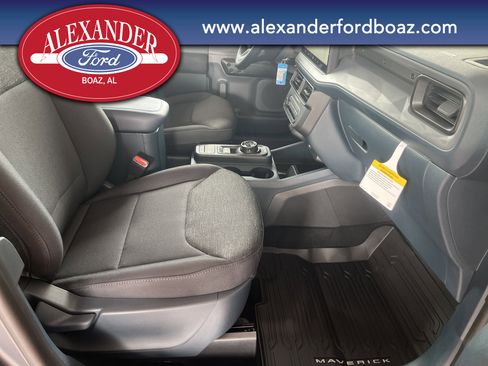 New 2025 Ford Maverick XL image 15