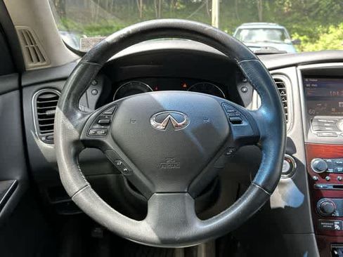 Used 2016 INFINITI QX50 AWD w/ Premium Package image 8
