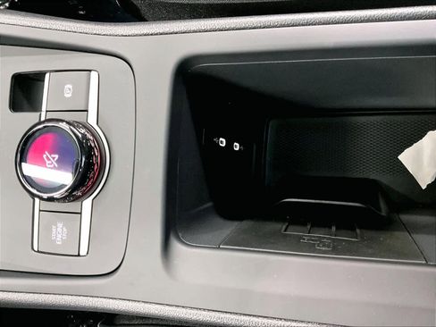 New 2026 Volkswagen Tiguan SE R-Line image 23