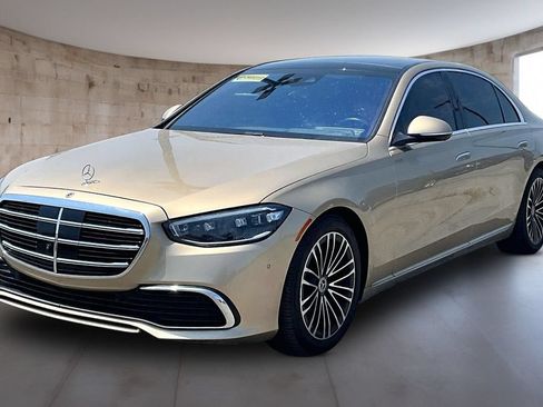 Used 2022 Mercedes-Benz S 580 4MATIC Sedan w/ Warmth & Comfort Package image 11