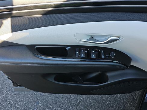 Used 2023 Hyundai Tucson Limited AWD/4WD image 14
