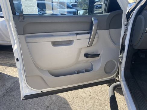 Used 2013 Chevrolet Silverado 2500 W/T image 15