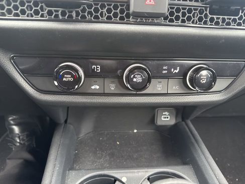 Used 2023 Honda HR-V LX image 16