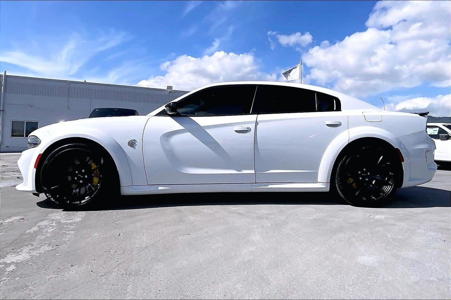 Used 2023 Dodge Charger SRT Hellcat w/ Harman/Kardon Audio Group RWD image 3