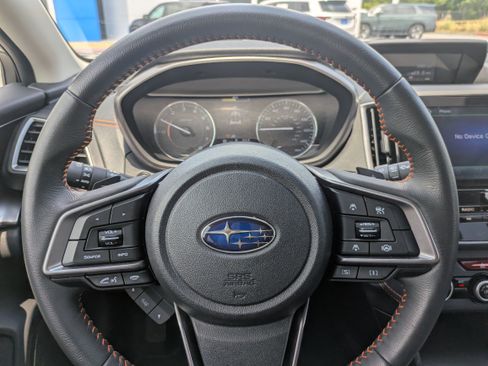 Used 2023 Subaru Crosstrek 2.5i Limited AWD/4WD image 19