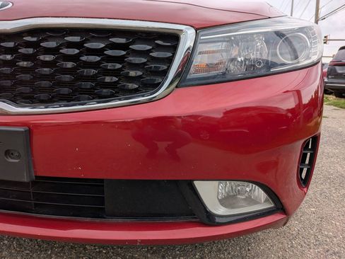 Used 2018 Kia Forte S w/ S Technology Plus Package FWD image 9