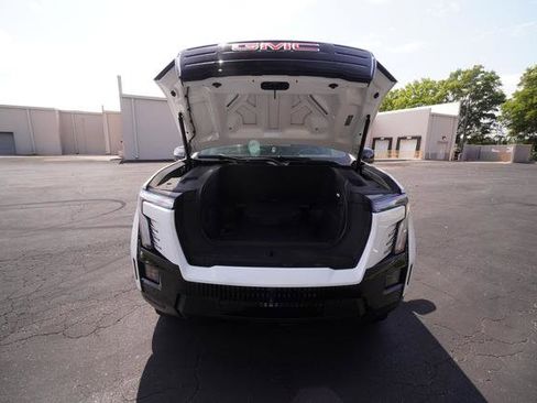Used 2026 GMC Sierra EV Elevation AWD/4WD image 9