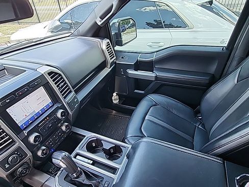 Used 2019 Ford F150 Platinum w/ Equipment Group 701A Luxury AWD/4WD image 6