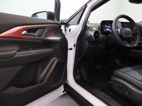 New 2026 Chevrolet Equinox EV RS image 9