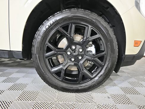 Used 2025 Ford Maverick XLT w/ Black Appearance Package AWD/4WD image 12