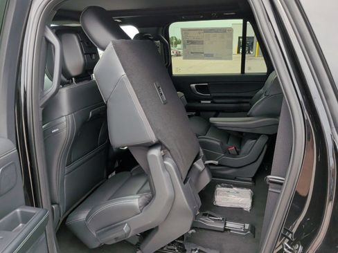New 2027 Ford Expedition Max Platinum w/ Stealth Appearance Package RWD image 39