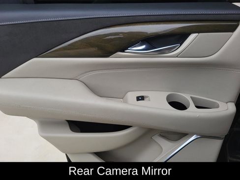 Used 2020 Cadillac Escalade Luxury AWD/4WD image 13