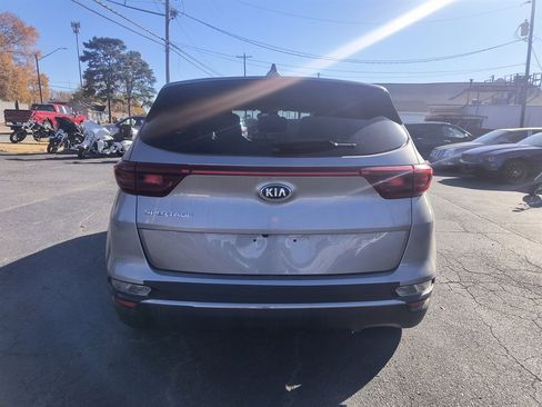 Used 2020 Kia Sportage LX image 4