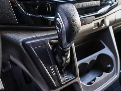 Used 2024 Ford Transit 350 XLT image 18