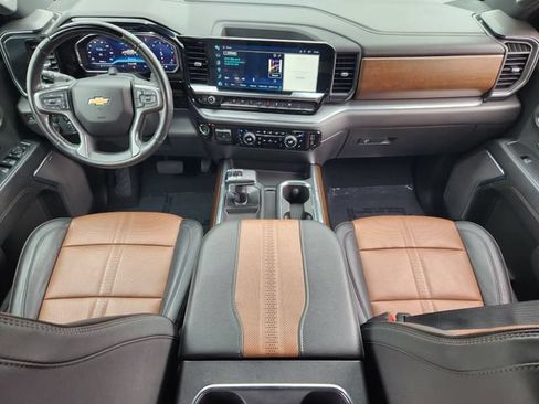 Used 2024 Chevrolet Silverado 1500 High Country w/ High Country Premium Package AWD/4WD image 28