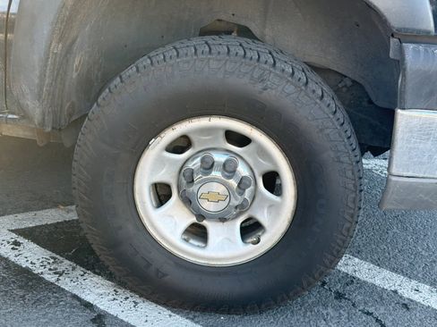 Used 2005 Chevrolet Silverado 3500 LT w/ Heavy-Duty Power Package image 7