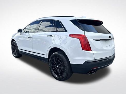 Used 2018 Cadillac XT5 Luxury w/ Driver Awareness Package FWD image 4