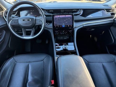 Certified 2022 Jeep Grand Cherokee Limited image 4