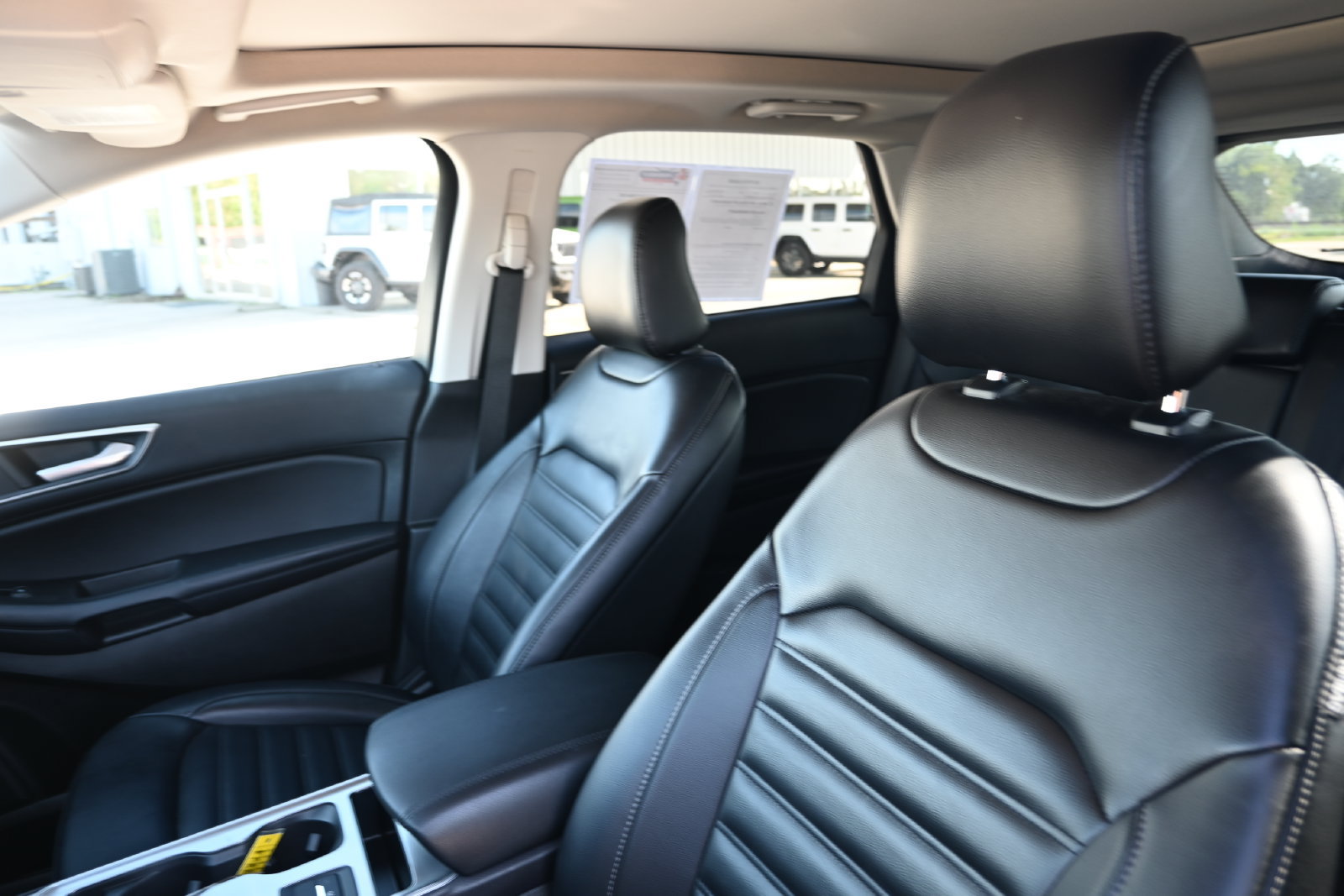 Used 2023 Ford Edge SEL w/ Convenience Package AWD/4WD image 12