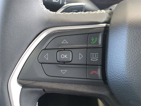 New 2025 Jeep Grand Cherokee Limited image 27