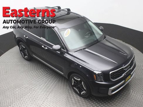 Used 2025 Kia Telluride S AWD/4WD image 3