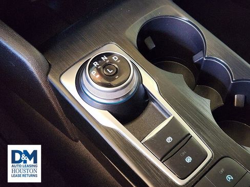 Used 2022 Ford Escape SE w/ SE Sport Appearance Package FWD image 26