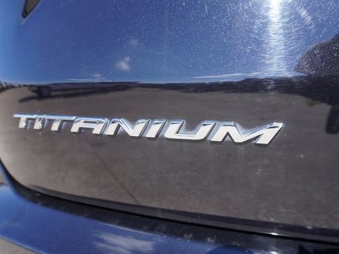 Certified 2023 Ford Edge Titanium image 32