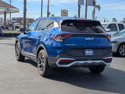 Used 2023 Kia Sportage EX image 7