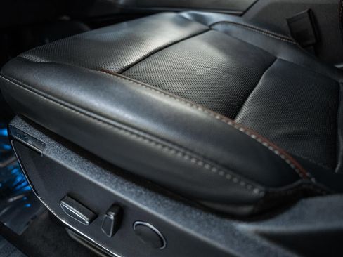 Certified 2023 Ford F150 Lariat w/ Equipment Group 502A High image 44