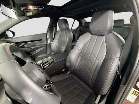 Certified 2026 BMW 530i w/ M Sport Package RWD image 20