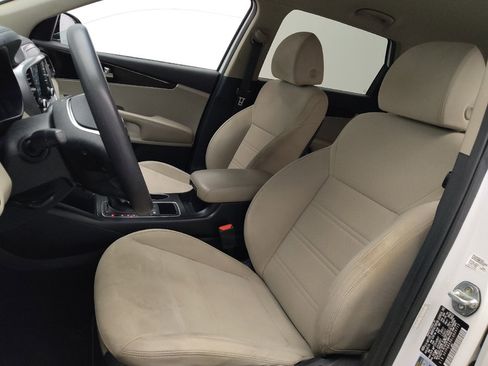 Used 2020 Kia Sorento LX image 17