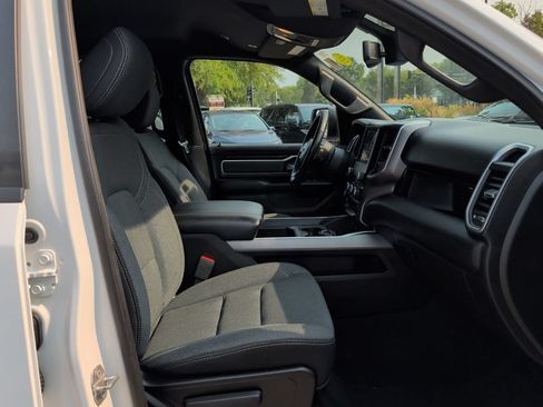 Used 2019 RAM 1500 Big Horn AWD/4WD image 37