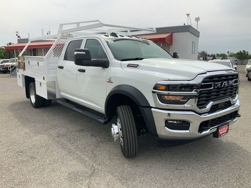 New 2026 RAM 5500 Tradesman w/ Chrome Appearance Group AWD/4WD image 3