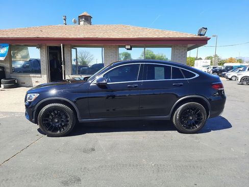 Used 2021 Mercedes-Benz GLC 300 4MATIC Coupe image 2