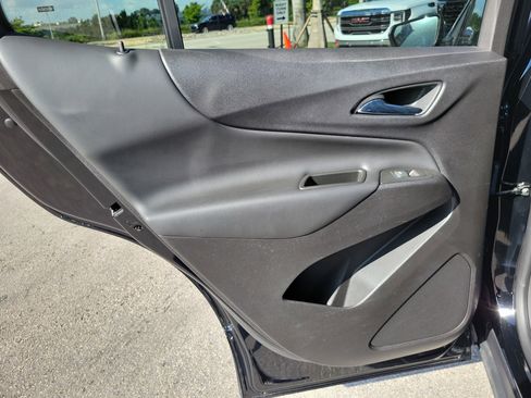 Used 2024 Chevrolet Equinox LT FWD image 26